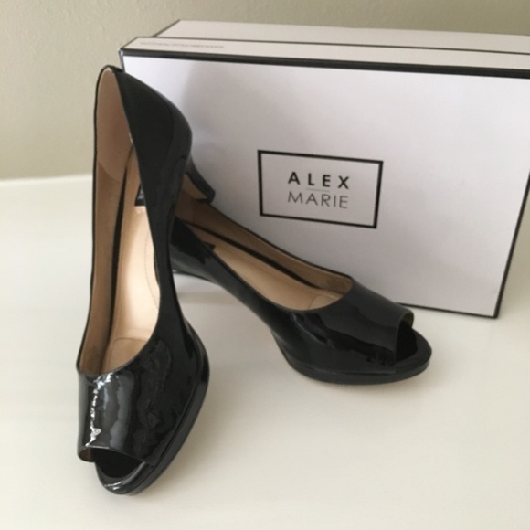alex marie pumps